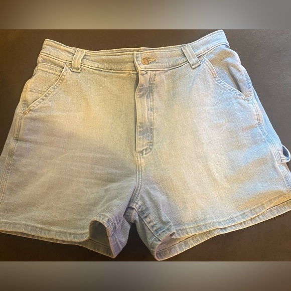 Riveted by lee jean shorts - Picture 1 of 2